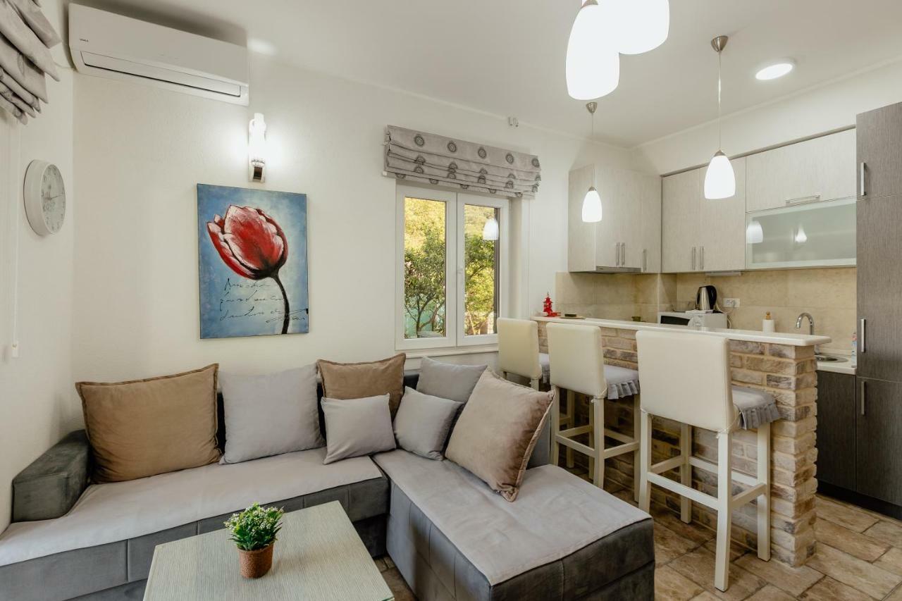 Bobana Apartments Donji Morinj Exterior photo